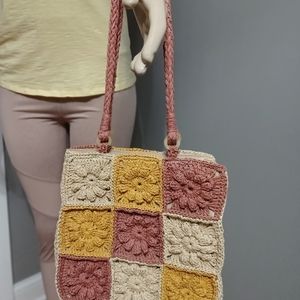 Nine West 100% paper purse.